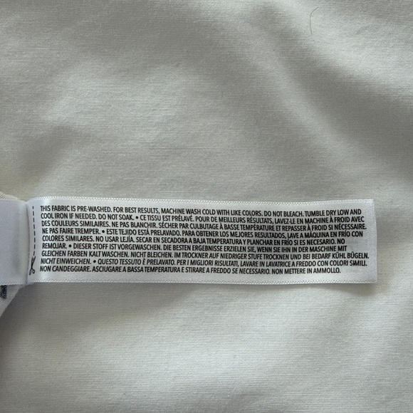 Posh Peanut Star Print Pajama Set Small Women’s - Picture 15 of 15